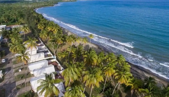 Beachfront 2Bdrm Villa in Arroyo
