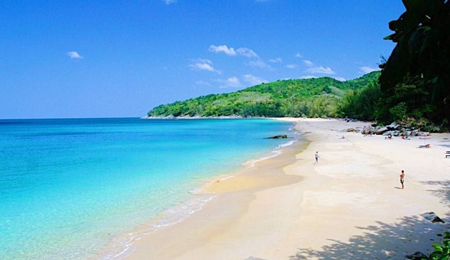 Beachfront 2br home with private plunge pool on stunning Naithon beach 3