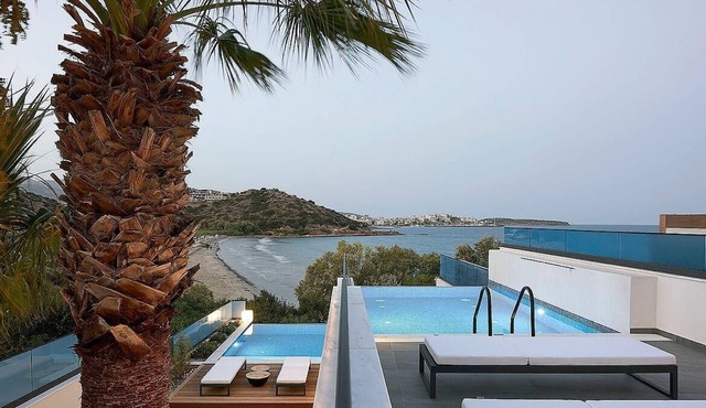 Beachfront 3 bedroom villa with a heated pool