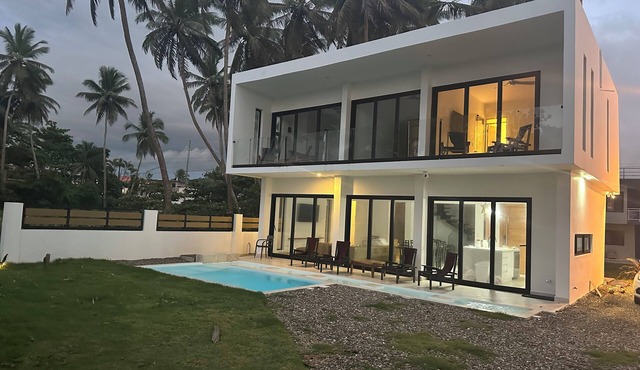 Beachfront 3-bedroom villa with modern features in fantastic Cabarete