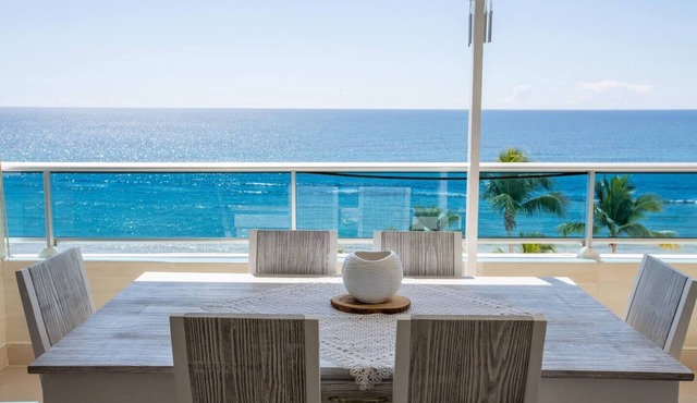 Beachfront| 3BR| King Bed| Full Kitchen| 170m²