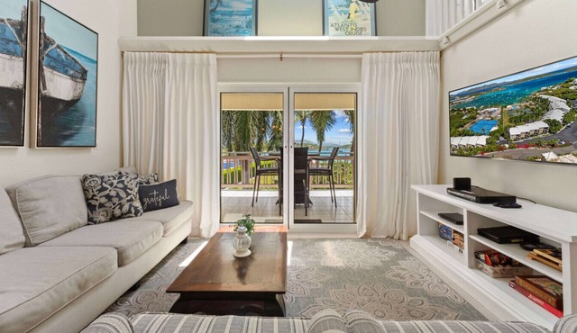 Beachfront 3br condo with pool & gym!