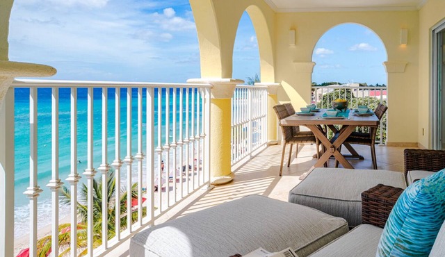 Beachfront Apt with Pool - Sapphire 401