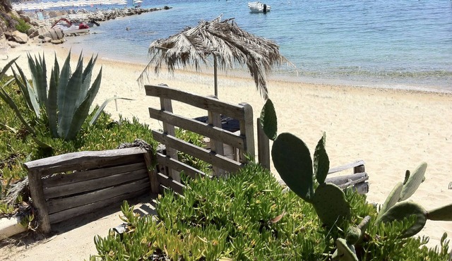 Beachfront Agrelia, Perfect For Couples And Families