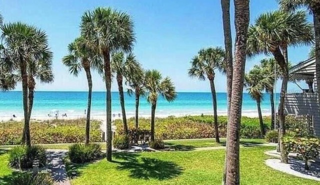 Beachfront Aldea 18 in Belleair Beach