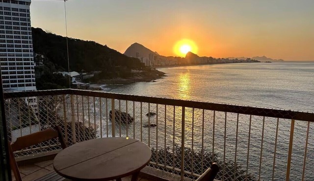 Beachfront Apartment in Rio de Janeiro