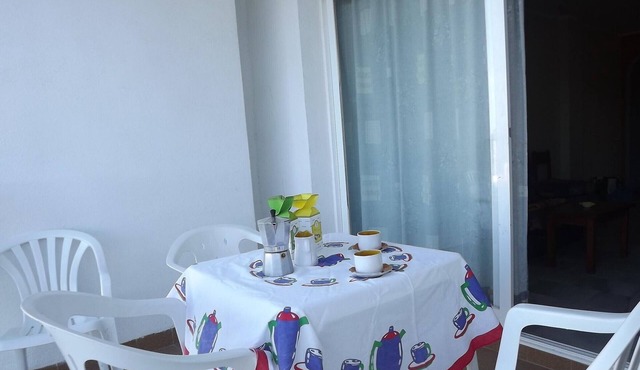 Beachfront Apartment San Antonio – 3 Bedrooms, Pool, Quiet Area, Near Tropicana Beach, Alcalà de Xivert