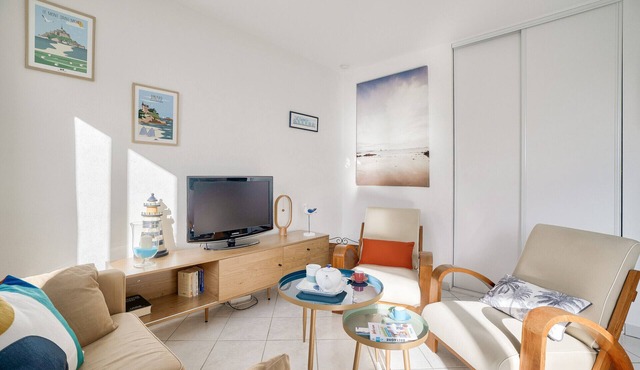 Beachfront, apartment in Dinard town centre