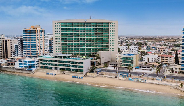 Beachfront apartment with a view, for 2-8 people at Hotel Colon Salinas
