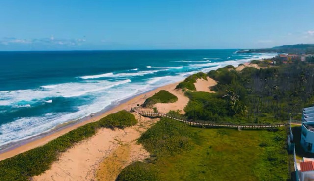 Beachfront Apt w/Pool & Private Access – Walk to Jobos & Shacks
