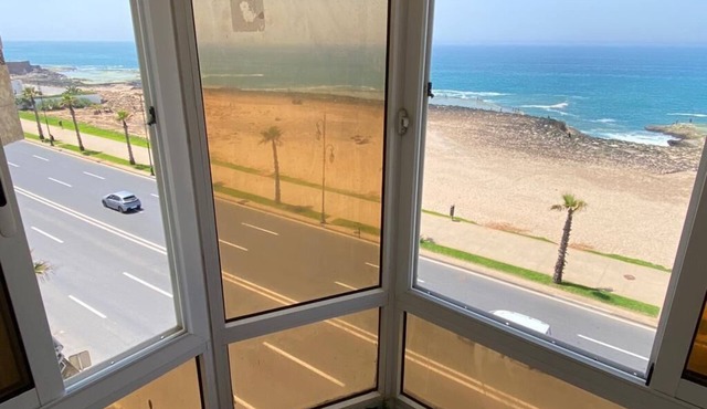 Beachfront apt WiFi close to Rabat main sightseeing