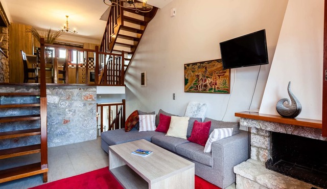 Beachfront Astros Villa - Dukes Seaside Retreat