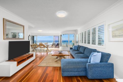 BEACHFRONT Beauty!