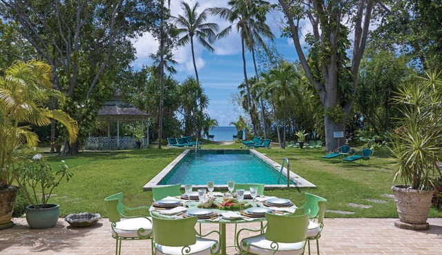 Beachfront Bliss Getaway with Pool - Nelson Gay (9 bed)