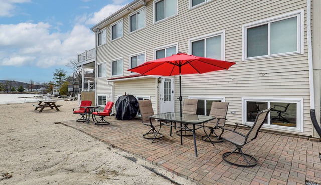 Beachfront Bliss on Newfound Lake! Bristol Condo