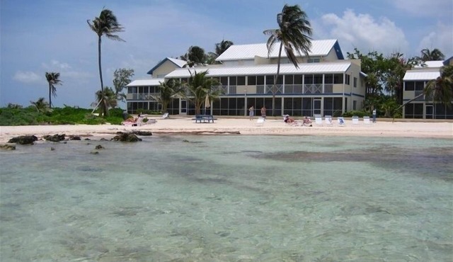 Beachfront Bliss @ Rum & Kai! Top Floor Rum Point water views - 7th Night Free