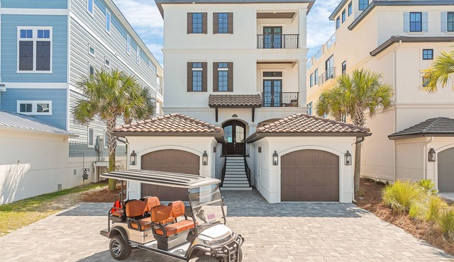 🏖️ Beachfront Bliss | Gulf Front | Golf Cart & Pool | Beach Chair Service