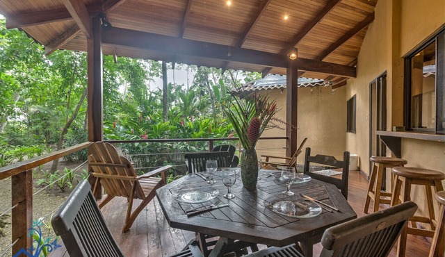 Beachfront Casa Koda 3BR Garden & Terrace