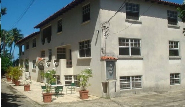 Beachfront-Chandler'sCoast-10mins to Holetown-2 BR apartment-private gated villa