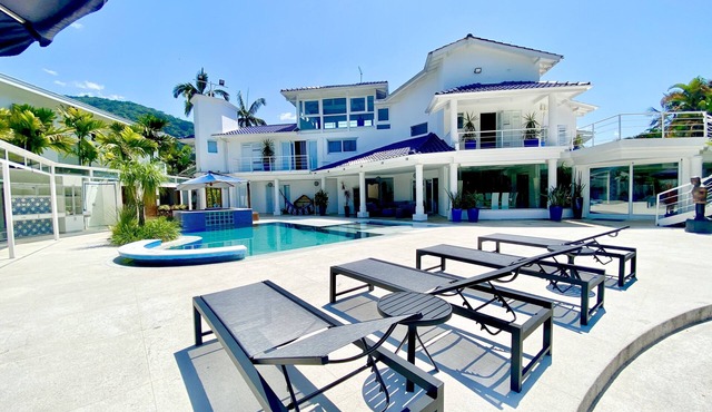 Beachfront Condominium Costa Verde Tabatinga - Caraguatatuba - With daily staff