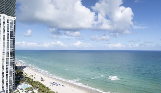 Beachfront Condo at Luxury Resort in Sunny Isles