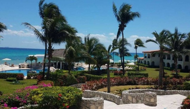 Beachfront Condo in Playacar Stunning Ocean Views 7112