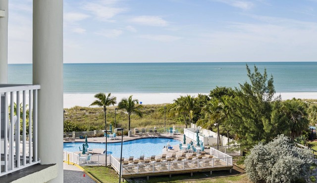 Beachfront Condo in Treasure Island