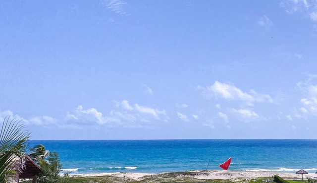 Beachfront Condominium BEACH WAY - PORTO DAS DUNAS - CE, APARTMENT WITH SEA VIEW