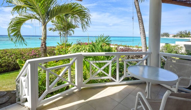 Beachfront Cosy and Romantic Condo - Nautilus