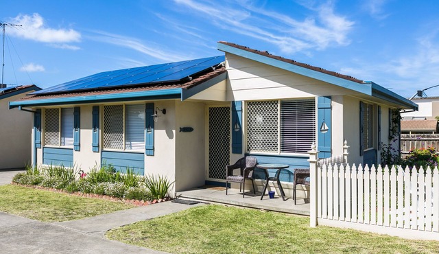 Beachfront Cottages Torquay