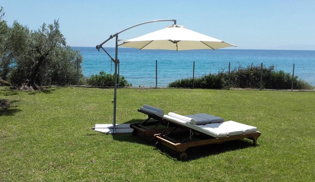 BEACHFRONT DETACHED VILLA on a "PRIVATE" BEACH