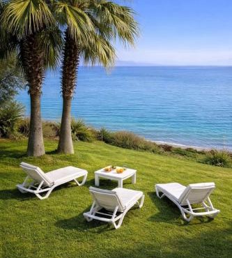Beachfront Duplex 3-BR in Pelitköy, Beach Access