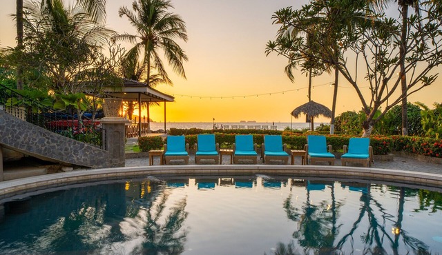 Beachfront Estate | Private Chef, 9 BR, Sleeps 26 - Casa Taj