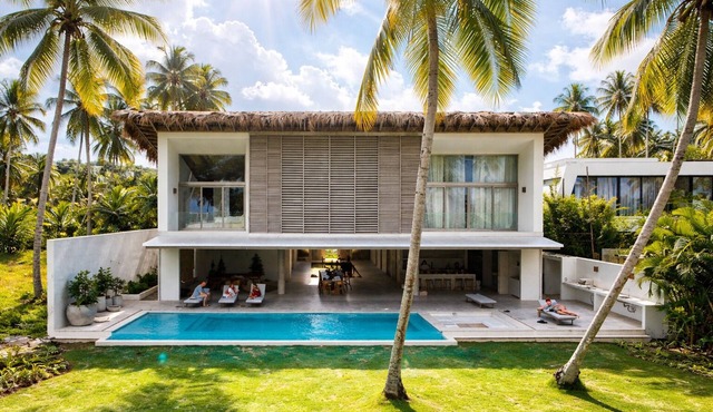 BEACHFRONT exclusive & secluded 7-Bedroom Villa on Playa Manglar, Chef & Staff
