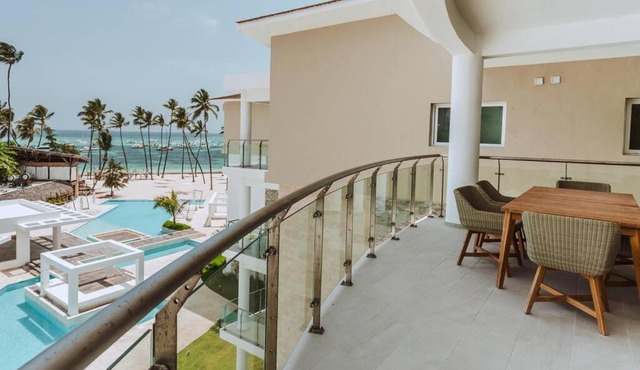 Beachfront Gem – Playa Coral
