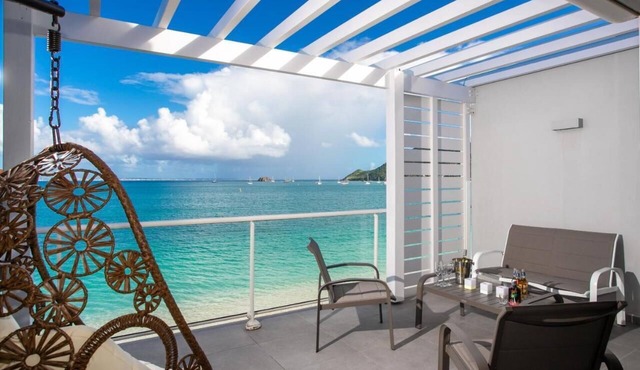 Beachfront Grand Case Sea view Brand new
