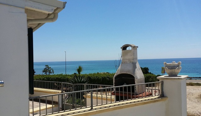 Beachfront holiday home 30 meters from the water