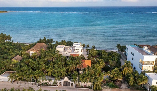 Beachfront Hacienda Soliman Bay!