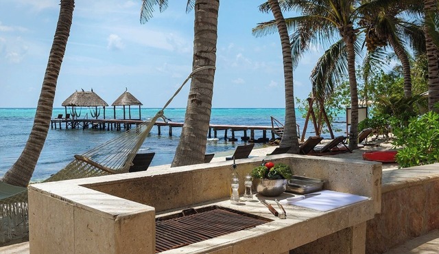 Beachfront home in Tankah Bay with private pool and hotel services