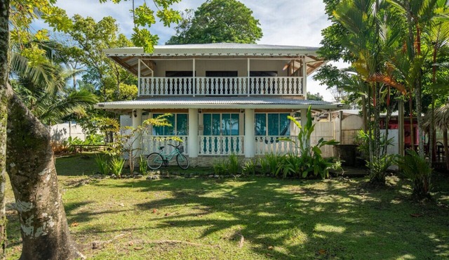 Beachfront House | Walk Everywhere | Pool Access