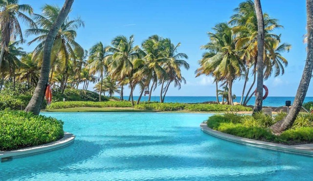 Beachfront Luxury 2BR-Villa Acqua, Rio Mar