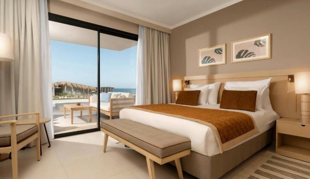 Beachfront Luxury Awaits | Private Pool, Spa, Family Fun & Snorkeling Paradise