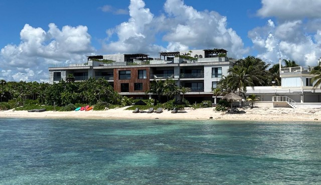 Beachfront Luxury + Rooftop Oasis Tankah Bay