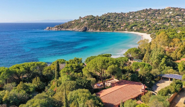 Beachfront Luxury Sardinia Villa. Stunning location on the beach!