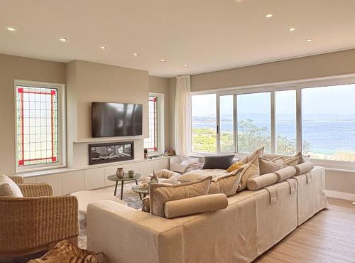 Beachfront Luxury Villa