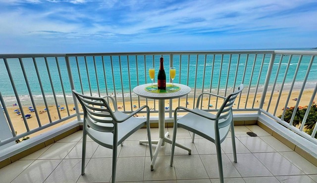 Beachfront Million View! ~Best Beach! ~ Romantic!~ Marbella Del Caribe West