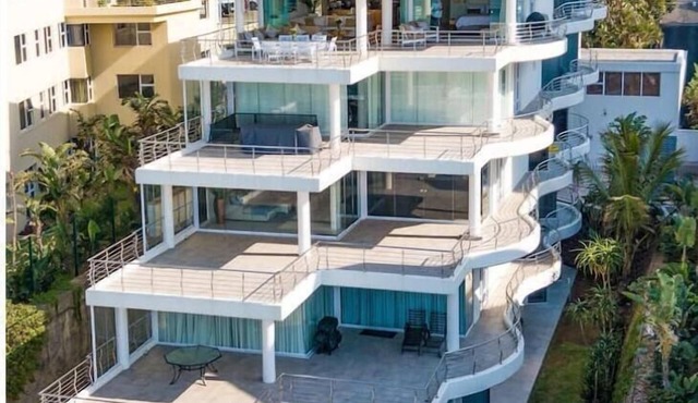 Beachfront, modern, off-grid luxury apartment