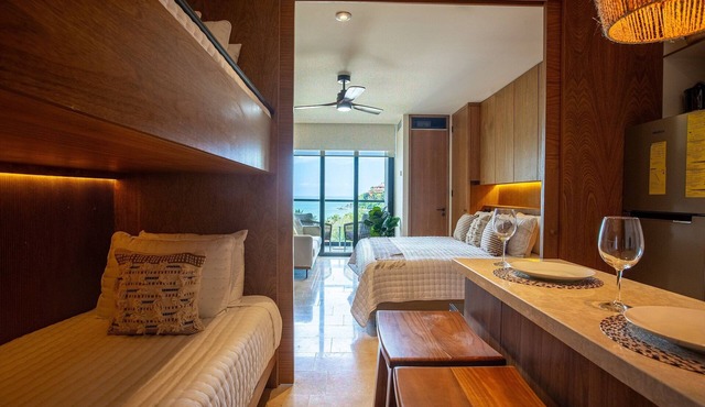 Beachfront Studio, Zantamar 303