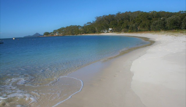 BEACHFRONT OASIS on Corlette Point Beach