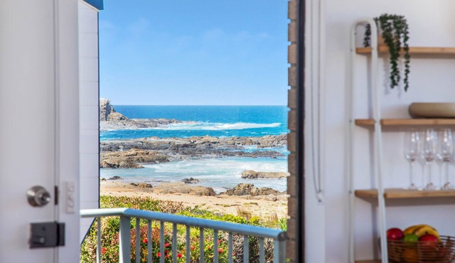 Beachfront, ocean views, family friendly!